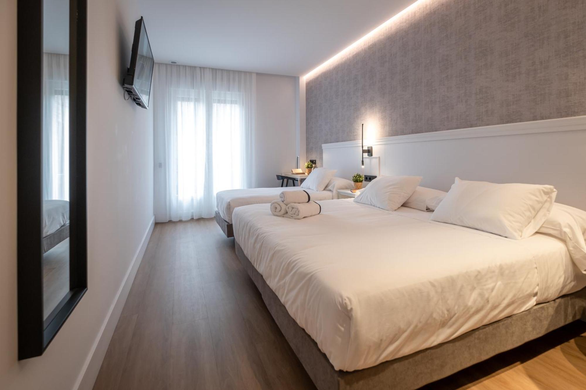 Principe De Vergara Rooms Lujo En El Centro De Logrono Exterior photo